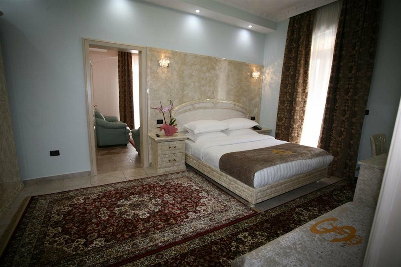 Hotel Boutique Las Тирана Екстериор снимка