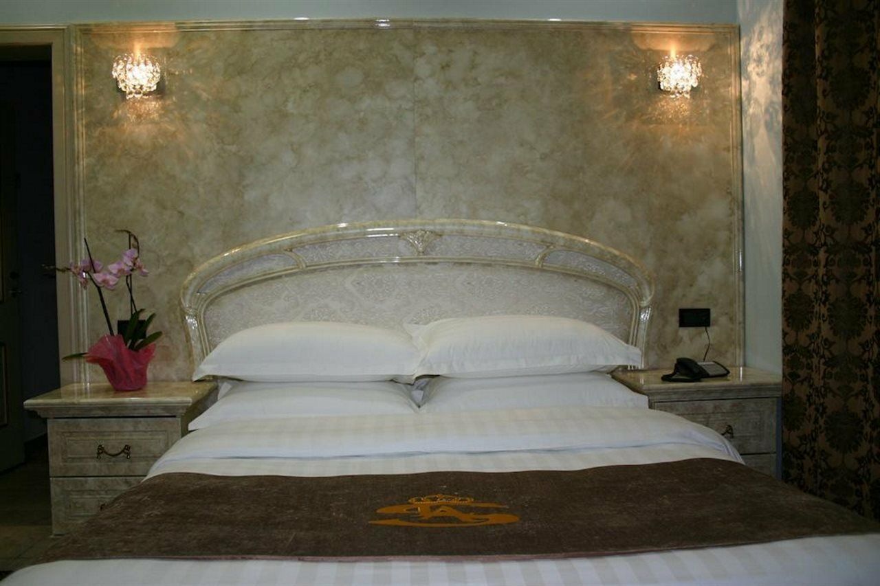 Hotel Boutique Las Тирана Екстериор снимка